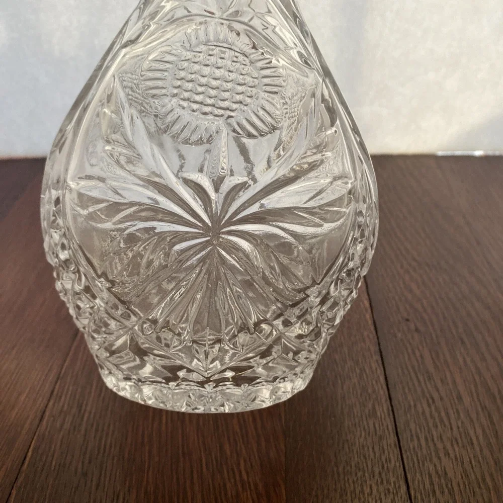 Vintage Crystal Decanter with Stopper Cut Glass Prism‎ 16